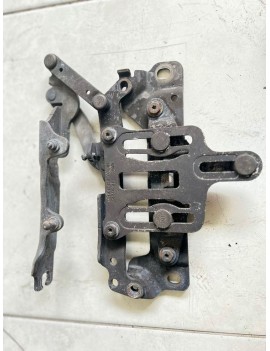 718443607 BMW F10 5 SERİSİ SAĞ KAPUT MENTEŞESİ