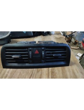 5J0 820 951 F 2012 SKODA FABİA ORTA DİFÜZÖR