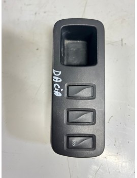 251638577R DACİA DUSTER GÖĞÜS ORTA TUŞ ÇERCEVESİ