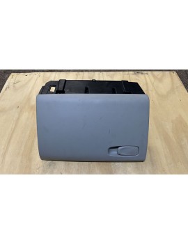 1284503 2019 VOLVO V40 İNSCRİPTİON DOLU TORPİDO