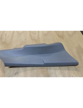 31305360 RH 2019 VOLVO V40 SAĞ İÇ PLASTİK
