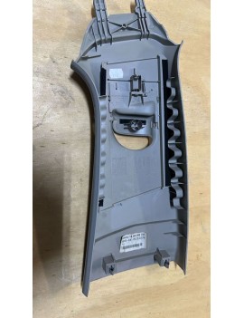 31307224 LH 2019 VOLVO V40 SOL ÖN KAPI DİREĞİ PLASTİK