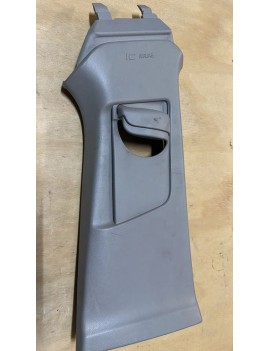 31307224 RH 2019 VOLVO V40 SAĞ ÖN KAPI DİREĞİ PLASTİK