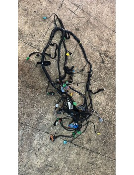 31334621 2019 VOLVO V40 GÖĞÜS TESİSATI