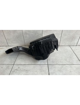 31338658 2019 VOLVO V40 1.5 BENZİNLİ HAVA FİLİTRE KUTUSU