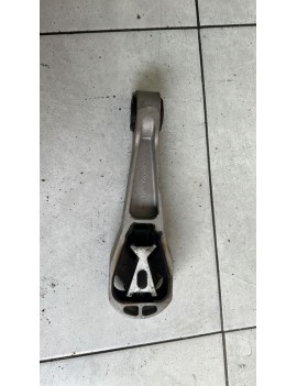 31359642 VOLVO V40 MOTOR ÜST TAKOZU