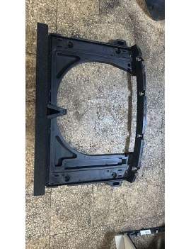 31389394 2019 VOLVO V40 BAĞAJ HAVUZA İSTETMEÇERCEVESİ