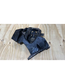 31395104 2019 VOLVO V40 SAĞ ARKA TAMPON BRAKETİ