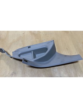 31403181 RH 2019 VOLVO V40 SAĞ İÇ PLASTİK