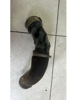 31422061 2019 VOLVO V40 TURBO İNTERCOOLER BORUSU