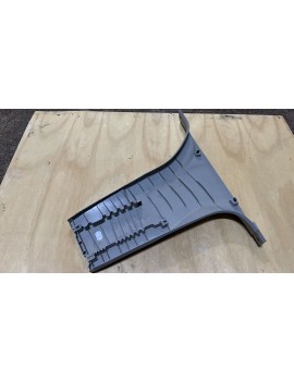 31426636 RH 2019 VOLVO V40 SAĞ İÇ PLASTİK