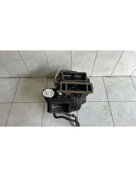 31694283 2019 VLVO V40 KALORİFER KAZANI