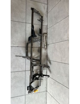 3967438 2019 VOLVO V40 GÖĞÜS DEMİRİ