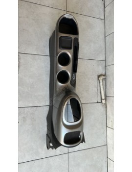 2011 NİSSAN JUKE 1.6 OTOMATİK BENZİNLİ ORTA KONSOL
