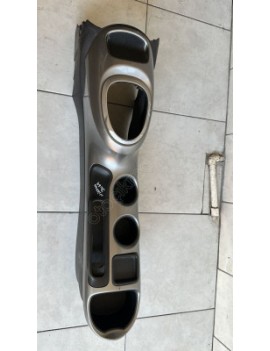 2011 NİSSAN JUKE 1.6 OTOMATİK BENZİNLİ ORTA KONSOL
