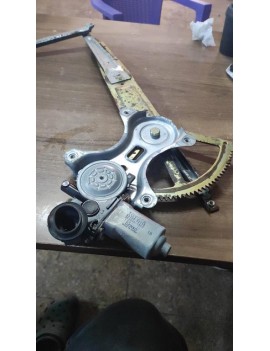 85720 52110 2002 TOYOTA VERSO COROLLA SOL ÖNCAM KRİKOSU