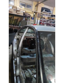 VW BORA SAĞ TAVAN LASTİĞİ