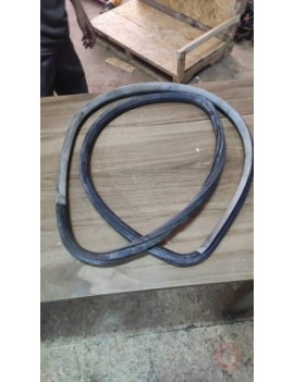 VW BORA SAĞ ÖN  TOZ LASTİĞİ