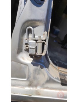 VW BORA SOL ARKA KENDİNDEN GERGİLİ ALT MENTEŞE 